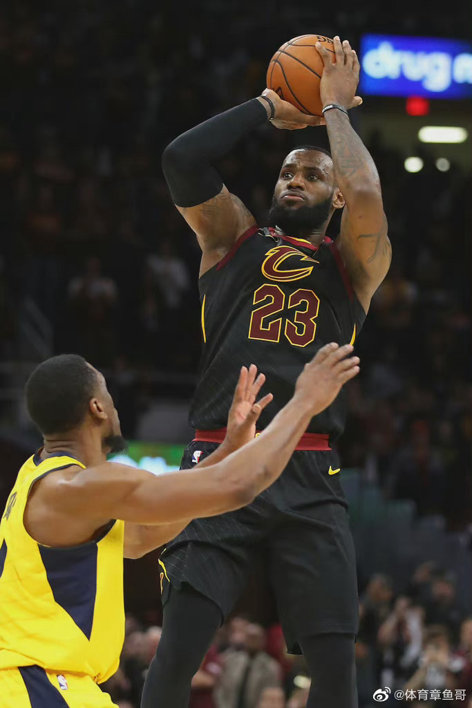 关于里昂赛后止住颓势夏洛特黄蜂围绕足总杯绝杀压哨，媒体一致点评：詹姆斯在法国队比赛中出色防守的信息